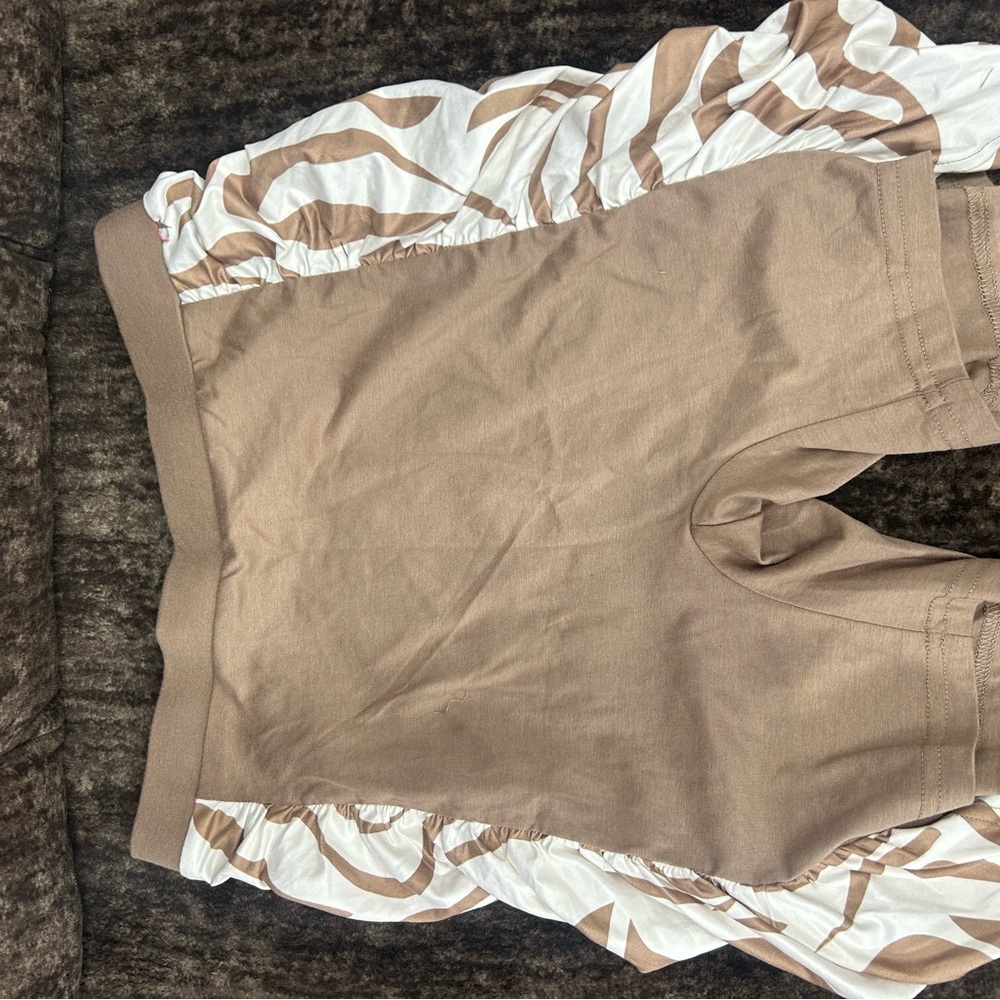 Brown and White Ruffle Shorts - Picture 3 of 3
